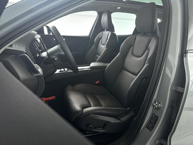 Volvo XC60 T6 Plug-in hybrid AWD Plus Dark | Panoramadak | 360° camera | Stoel- en Stuurverwarming | Trekhaak