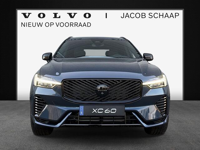 Volvo XC60 2.0 T6 Plug-in hybrid AWD Plus Black Edition / Nieuw uit voorraad / 21" Glossy Black / head-up display / elektrisch glazen panorama-dak /
