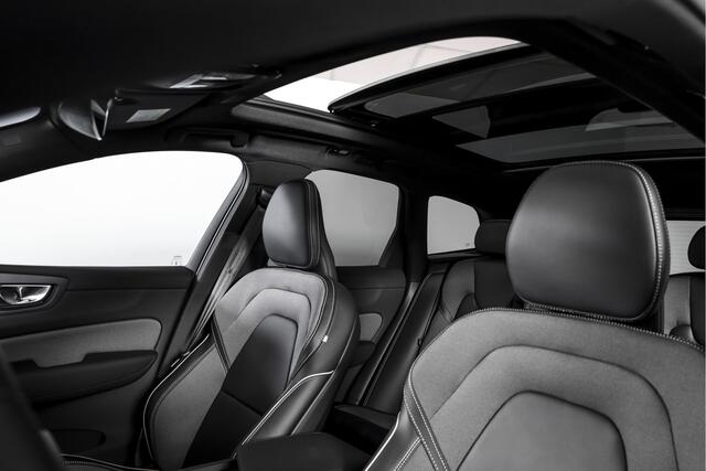 Volvo XC60 2.0 T8 Plug-in hybrid AWD Ultra Black Edition Facelift | Luchtvering | Harmon Kardon | S/K Panodak | Dig.Cockpit | Adapt.Cruise | Stoel-+Stuurverw. | 360 Camera | NAV+App.Connect | Auto.Airco | LM 21" | 5090