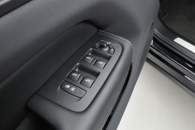 Volvo XC60 2.0 T6 Plug-in hybrid AWD Plus Dark | Luchtvering | Pano | Dig. Cockpit | Nav+App.Connect | Ventilatie | Stuur+Stoelverw. | Leder+Memory | 360*+PDC | Led v