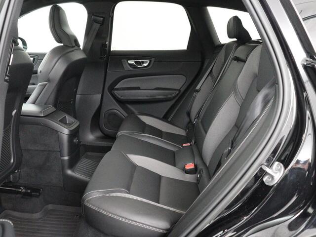 Volvo XC60 2.0 T6 Plug-in hybrid AWD R-Design | Panoramadak | Trekhaak| Stoelverwarming | Camera | Adaptive cruise | Half leder | Carplay | Memory | Navigatie | Keyless | Facelift Model | PHEV