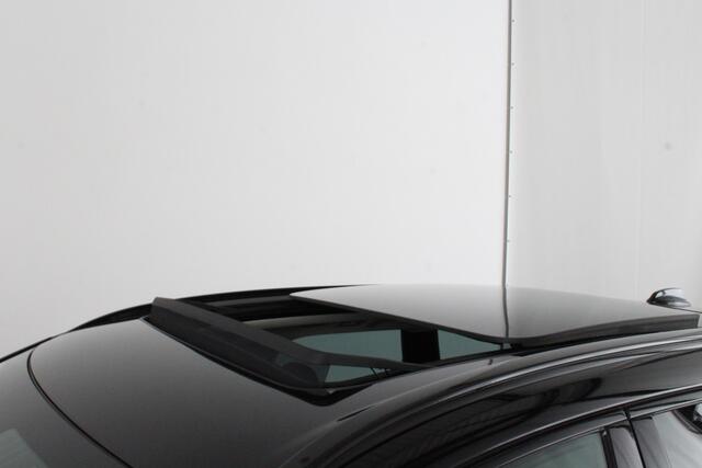 Volvo XC60 2.0 T6 Plug-in hybrid AWD Inscription Pano.schuif/Black Optiek/Leer/Memory/Trekhaak/Wood interior/Plug-in Hybride