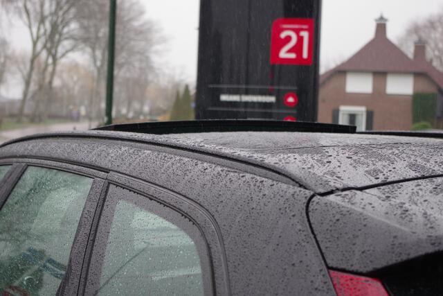 Volvo XC60 2.0 T6 350 PK AWD Ultimate Dark Long Range PHEV, Panoramadak, Head-Up, Harman/Kardon