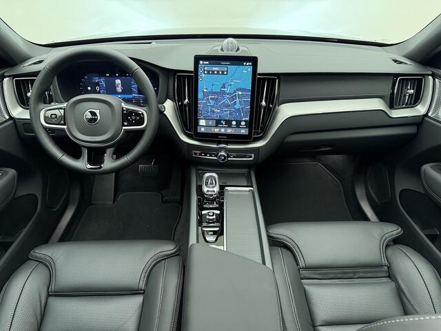 Volvo XC60 T6 350pk AWD Ultra Black Edition / Luchtvering / Bowers&Wilkins Audio / Ventilatie / Massage / 21'' / Extra Getint Glas /