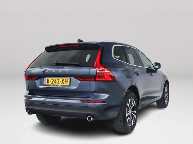 Volvo XC60 B5 Momentum Exclusive | Panoramadak | 360° camera | Harman Kardon | Head-up Display | Stoel- en Stuurverwarming | Trekhaak