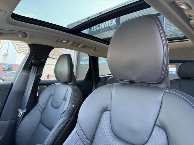 Volvo XC60 2.0 T8 Plug-in hybrid AWD Ultra Bright 455pk l Trekhaak l Pano l stoel koeling/verwarming