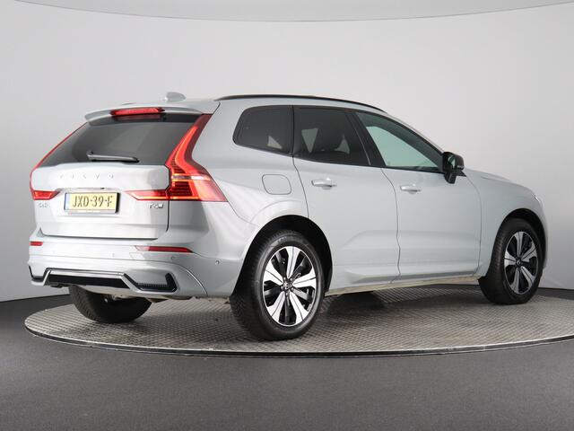 Volvo XC60 2.0 T6 Plug-in hybrid AWD Plus Dark (Pano / 360 Cam / H&K / Winterpakket)