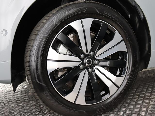 Volvo XC60 2.0 T6 Plug-in hybrid AWD Plus Dark (Pano / 360 Cam / H&K / Winterpakket)