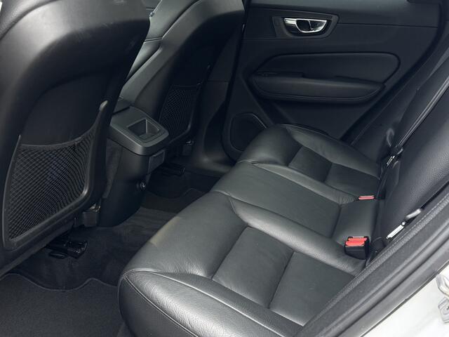 Volvo XC60 2.0 T4 Inscription Pano | Trekhaak | Polestar | Pilot Ass.