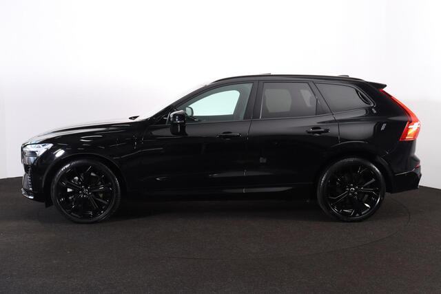 Volvo XC60 T8 Recharge AWD Ultra Black Edition - Luchtvering - Panorama/schuifdak - IntelliSafe Assist & Surround - 360º Camera - Bowers & Wilkins audio - Adaptieve LED koplampen - Verwarmde voorstoelen, stuur & achterbank - Parkeersensoren voor & achter - Elektr. b