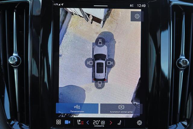 Volvo XC60 T8 Recharge AWD Ultra Black Edition - Luchtvering - Panorama/schuifdak - IntelliSafe Assist & Surround - 360º Camera - Bowers & Wilkins audio - Adaptieve LED koplampen - Verwarmde voorstoelen, stuur & achterbank - Parkeersensoren voor & achter - Elektr. b