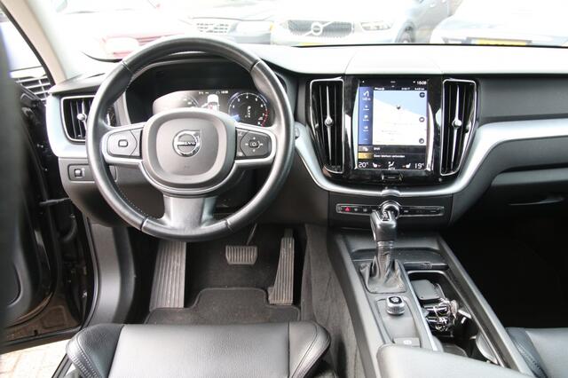 Volvo XC60 2.0 T5 Momentum Pro