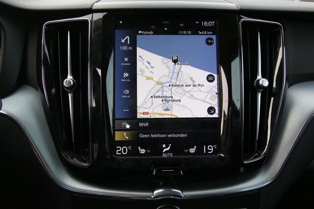 Volvo XC60 2.0 T5 Momentum Pro