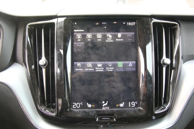 Volvo XC60 2.0 T5 Momentum Pro