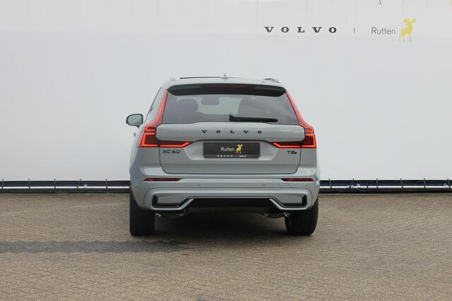 Volvo XC60 T8 455PK Automaat AWD Ultra Black Edition 360 graden camera / Head-up display / Panoramisch schuif-kanteldak / 21" lichtmetalen velgen / Extra getinte ramen vanaf de B-stijl