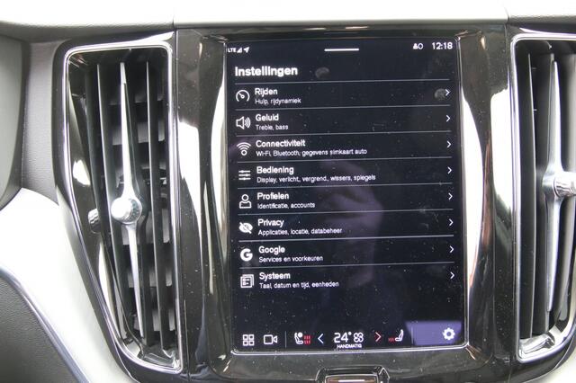 Volvo XC60 2.0 B4 Momen Bns