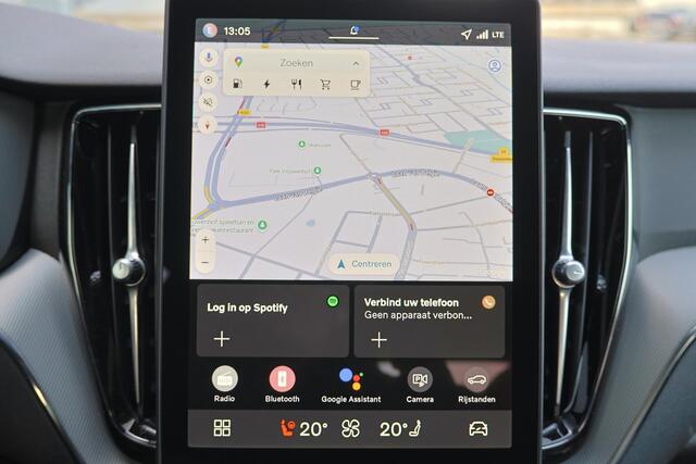 Volvo XC60 T8 Recharge AWD Plus Black Edition - IntelliSafe Assist & Surround - 360º Camera - Harman/Kardon audio - Adaptieve LED koplampen - Verwarmde voorstoelen, stuur & achterbank - Parkeersensoren voor & achter - Elektr. bedienb. voorstoelen met geheugen - Draa