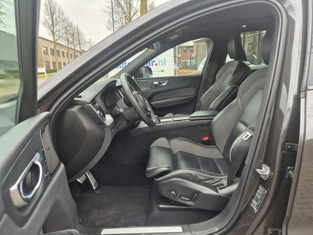 Volvo XC60 2.0 T6 Plug-in hybrid AWD R-Design Trekhaak/Panodak/HarmanKardon etc.