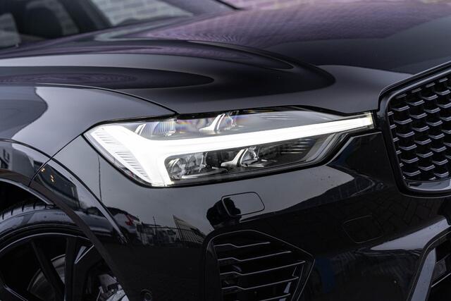 Volvo XC60 T8 Plug-in hybrid AWD Plus Black Edition | Adaptieve Cruise Control | Panoramadak | Stoel-/Stuur-/Voorruitverwarming | Dodehoek Detectie | 360° Parkeercamera | Harman Kardon Audio |