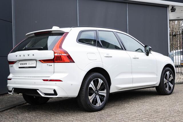 Volvo XC60 T6 Plug-in hybrid AWD Plus Dark | Trekhaak | Rondom zichtcamera | Verwarmbare voorstoelen+stuurwiel+achterbank | Premium audio by Harman Kardon | 19 inch Lichtmetalen velgen