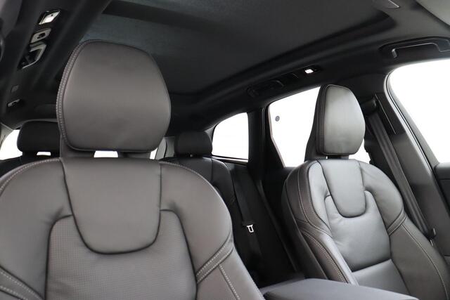 Volvo XC60 T6 PLUG-IN HYBRID AWD ULTRA DARK BLACK EDITION -PANO.DAK|BOWERS&WILKINS|GEVENT.LEDER+MASSAGE|LUCHTVERING|360°CAM|HEAD-UP DISP.|GELAAGD.GLAS|22"