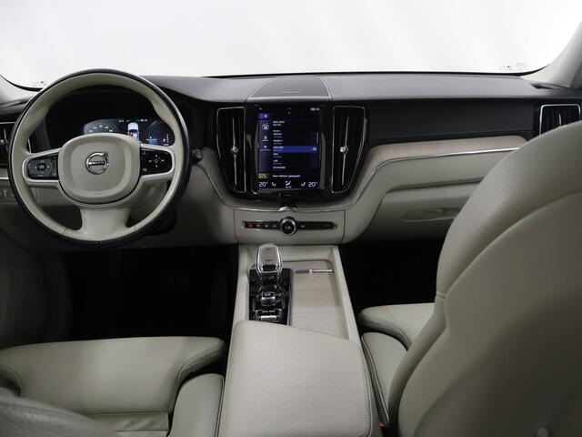 Volvo XC60 2.0 Recharge T6 AWD Inscription | Elektr. Trekhaak | Panoramadak | Luchtvering | Harman / Kardon | 360° Camera | Head-Up |