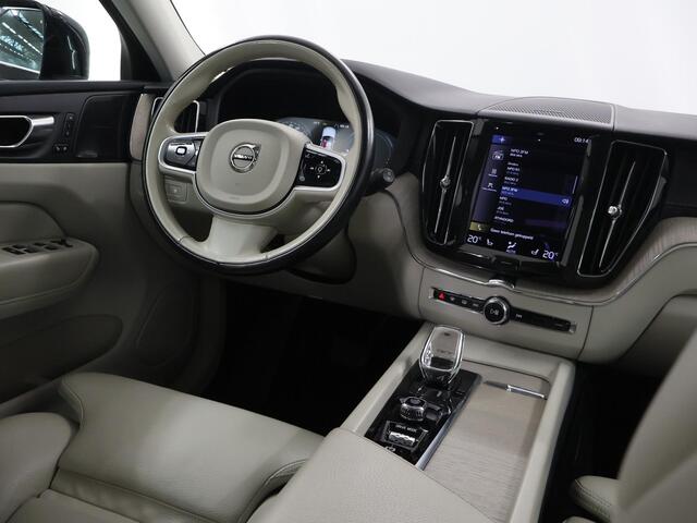 Volvo XC60 2.0 Recharge T6 AWD Inscription | Elektr. Trekhaak | Panoramadak | Luchtvering | Harman / Kardon | 360° Camera | Head-Up |