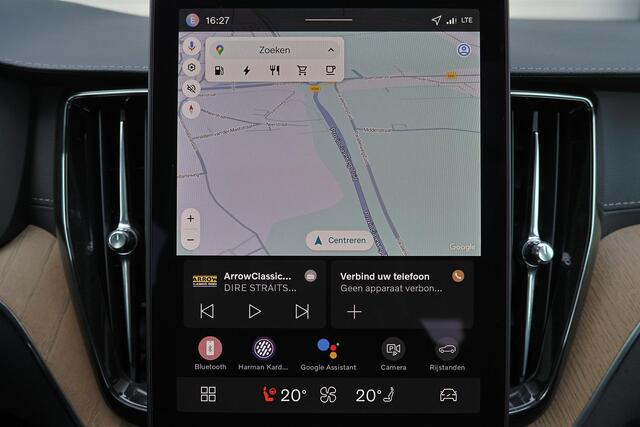 Volvo XC60 T6 Recharge AWD Ultra Dark - Panorama/schuifdak - IntelliSafe Assist & Surround - 360º Camera - Harman/Kardon audio - Adaptieve LED koplampen - Verwarmde voorstoelen, stuur & achterbank - Parkeersensoren voor & achter - Elektr. bedienb. voorstoelen met ge