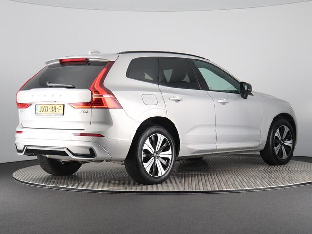 Volvo XC60 2.0 T6 Plug-in hybrid AWD Plus Dark (Pano / 360 Cam / H&K / Winterpakket)
