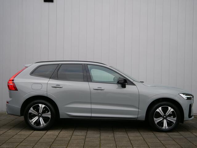 Volvo XC60 2.0 T6 Plug-in hybrid AWD Plus Dark 350 Pk Automaat Navi / Leer / Pano-dak / DAB / Apple Carplay / Harman Kardon .