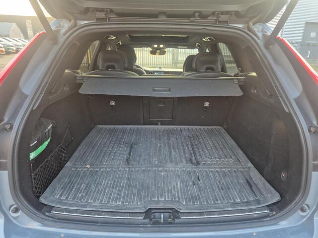 Volvo XC60 2.0 T8 Plug-in-hybrid AWD Polestar Engineered Trekhaak/B&W/360Cam etc.