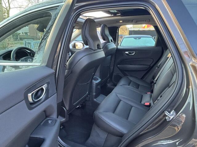 Volvo XC60 T6 Recharge AWD Inscription Keyless Pano Pilot Assist Harman Kardon