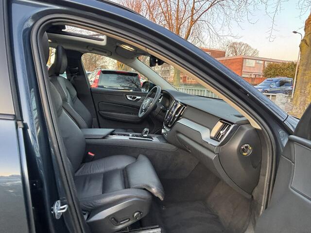 Volvo XC60 T6 Recharge 350pk Md 24 AWD Plus Dark Pano Keyless