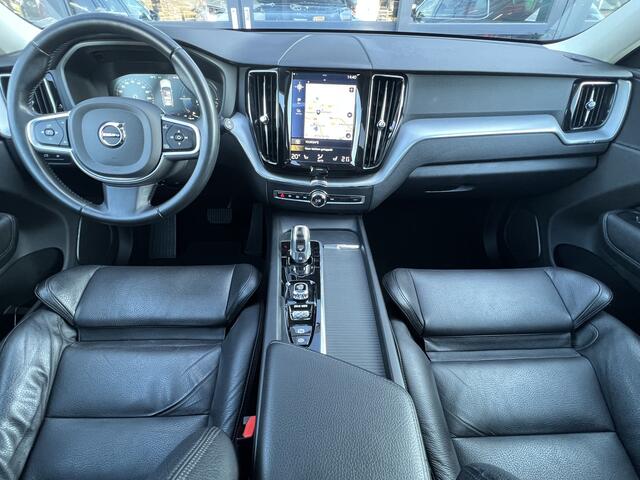 Volvo XC60 2.0 T8 390 pk AWD Momentum Navigatie Panoramdak Luchtvering Trekhaak Elek Stoel + Verwarming Pilot Assist Blis 360 Camera Head Up Carplay Getint Glas
