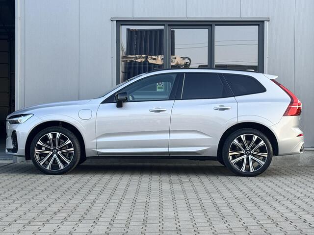 Volvo XC60 2.0 T6 Plug-in hybrid AWD R-Design | Trekhaak | 21 inch | Dark | H/K Geluid