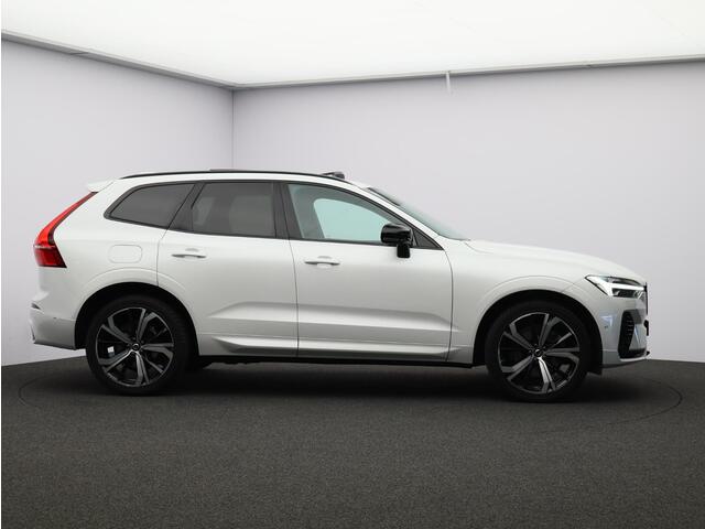 Volvo XC60 T6 AWD Plug-in hybrid Ultra Dark / Head up displ. / Harman Kardon / Stoel+stuur+achterbankverwarming