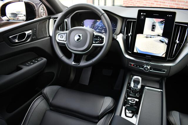Volvo XC60 2.0 T6 Plug-in AWD Ultra Black Edition Pano ACC HUD 360 H/K 21inch Stuurverw