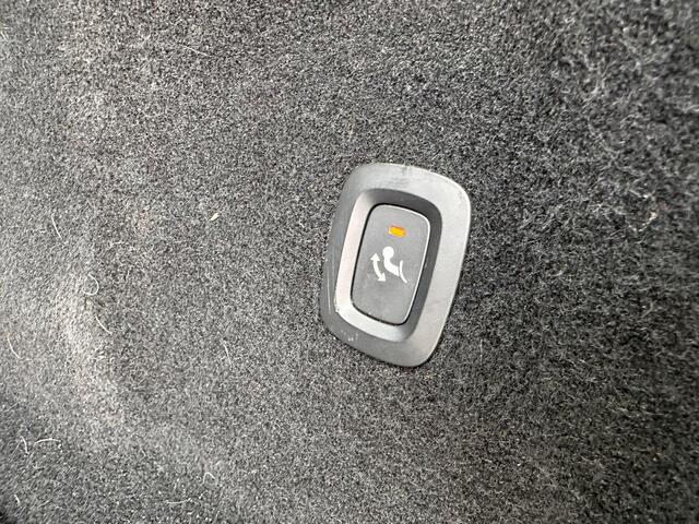 Volvo XC60 2.0 B4 Inscription | Panorama | Adaptive CC | Cam360 | HUD | Blindspot |