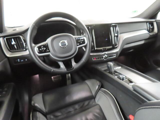 Volvo XC60 2.0 T6 AWD R-Design/Pano/Leer/Led