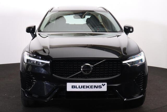 Volvo XC60 T6 Recharge AWD Plus Dark - Panorama/schuifdak - IntelliSafe Assist & Surround - 360º Camera - Verwarmde voorstoelen, stuur & achterbank - Parkeersensoren voor & achter - Elektr. bedienb. voorstoelen met geheugen - Draadloze tel. lader - Elektr. inklapbar