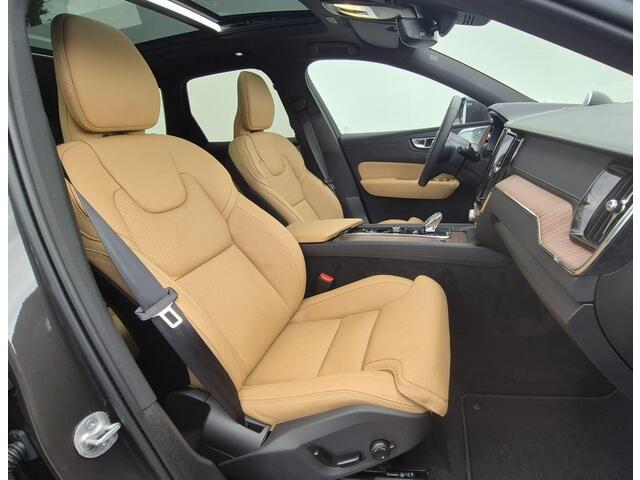 Volvo XC60 2.0 T6 Phev AWD Ultra Bright Luchtvering - 21" Wielen - Panorama dak - Lighting -Head up - Bowers &Wilkins Audio - 360 Cam - Alarm - Climate - Privacy Glass - RC20 Interieur - Power seats met memory - Full led koplampen -Donkere hemel - Geluidsisolerend 