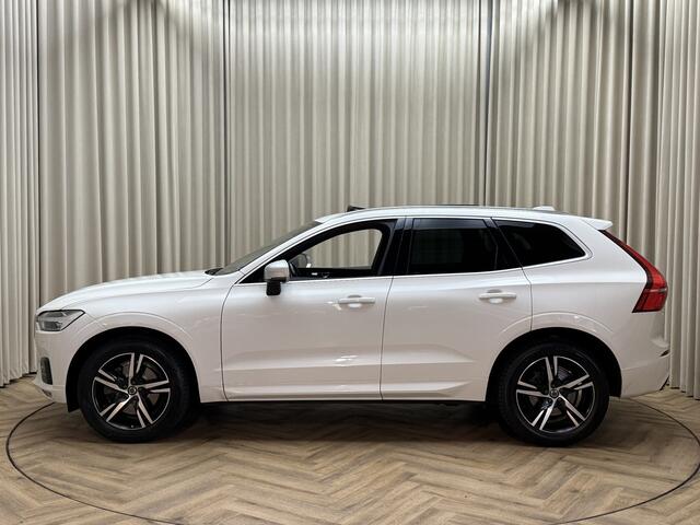 Volvo XC60 2.0 D5 AWD R-Design Panoramadak / Adapt. Cruise / Camera / Elek. Trekhaak / Leder / BLIS / Stoelverwarming / LED / 19'' LMV