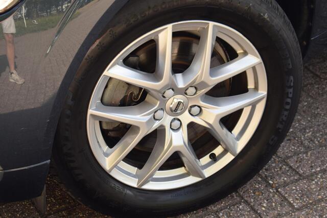 Volvo XC60 2.0 T8 AWD Mom Pro PANO|LEDER|LED|STOEL+STUURVW|