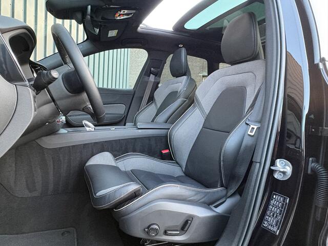 Volvo XC60 2.0 T6 Plug-in hybrid AWD Plus Dark | 360 Camera | Harman/Kardon | Trekhaak | Panodak | Dodehoek sensoren | Prijs Rijklaar!!