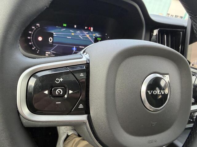 Volvo XC60 2.0 T8 Plug-in hybrid AWD Plus Dark