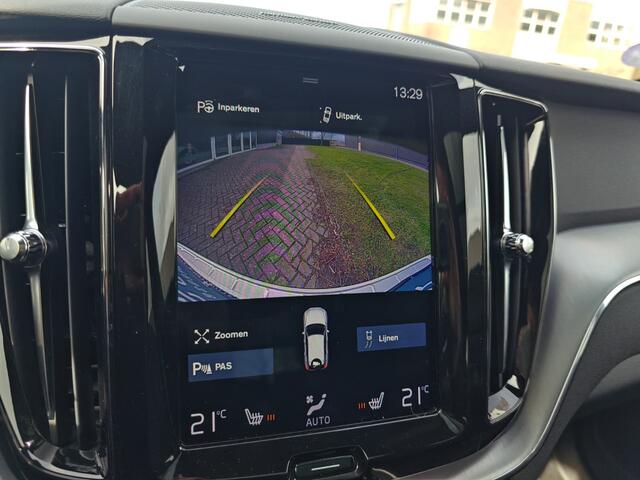 Volvo XC60 T8 Twin Engine AWD Momentum | Rijklaarprijs | Pano dak | Leer |