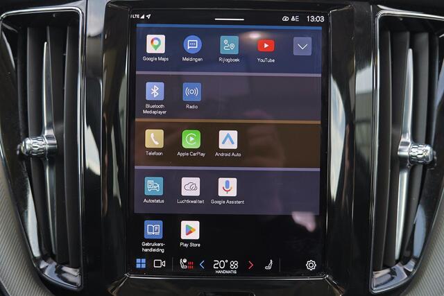 Volvo XC60 T6 Recharge AWD Ultra Dark - Panorama/schuifdak - IntelliSafe Assist & Surround - 360º Camera - Harman/Kardon audio - Adaptieve LED koplampen - Verwarmde voorstoelen, stuur & achterbank - Parkeersensoren voor & achter - Elektr. bedienb. voorstoelen met ge