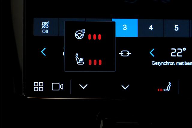 Volvo XC60 2.0 T6 AWD 293kW/399pk Aut8 Plug-in hybrid Plus Black Edition PANORAMADAK + HARMAN/KARDON + ADAPT.CRUISE + GOOGLE DASH + LANE ASSIST + STOELVERWARMING V&A + MATRIX LED-KOPLAMPEN + STUURVERWARMING + 360 CAMERA + PARKSENSOREN V&A + 21" LM-VELGEN!