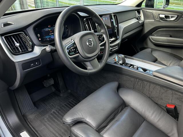 Volvo XC60 2.0 T6 Plug-in hybrid AWD Plus Dark Automaat, Panorama dak, Premium sound-Harman-Kardon, Electr. stoelen voor, 21 inch velgen, Luchtvering, Parkeer camera 360Gr.