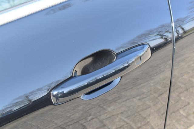 Volvo XC60 T8 AWD 390PK Plug-in Hybrid Inscription | Trekhaak | Panodak | Stoel-Stuur verwarming | ACC | All season |